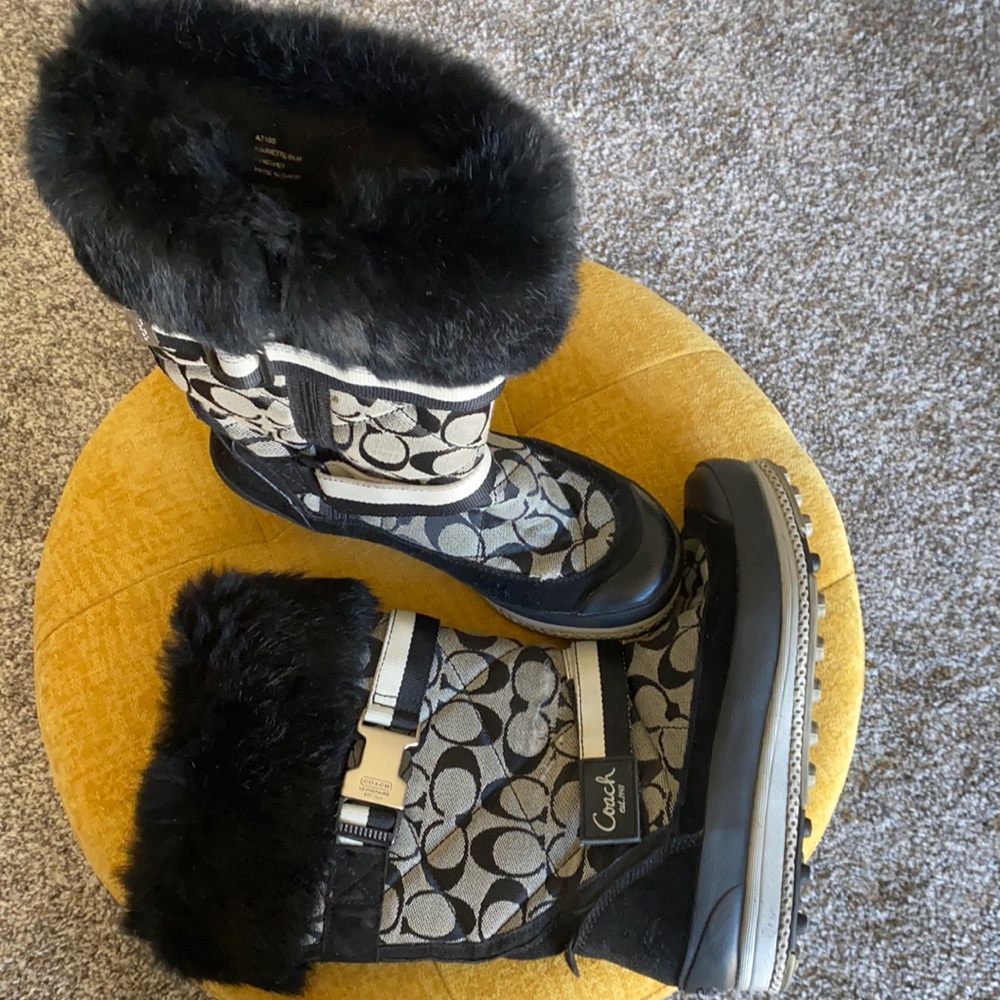 Coach vintage snow boots